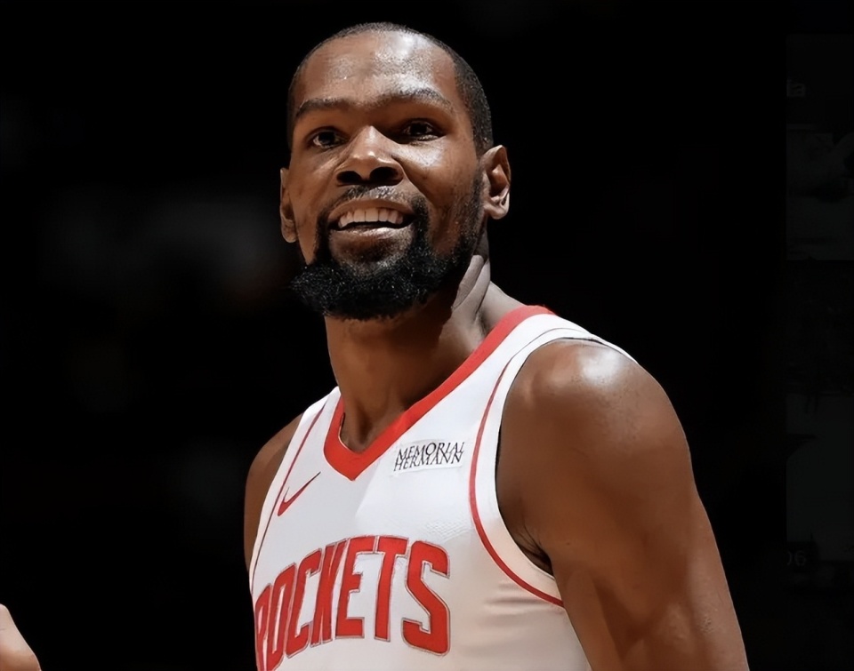 开云-关于杜兰特回归赛场，败北首场状态亮眼，快船观众沸腾！的信息