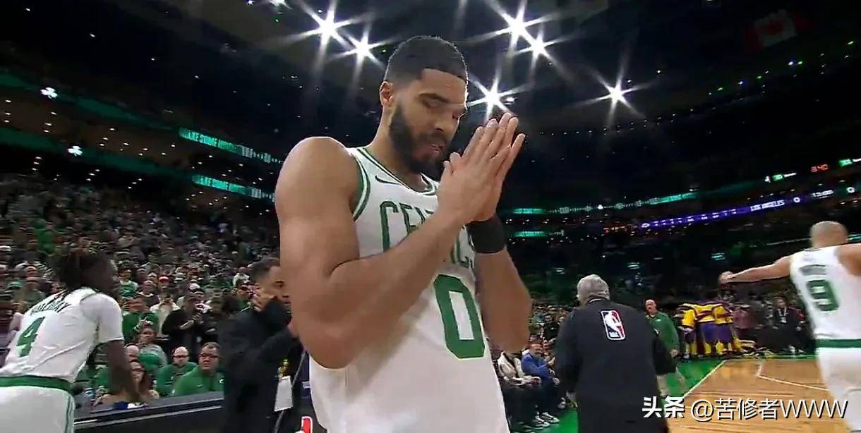 开云-塔图姆在湖人比赛中出色防守，高光表现引发热议！的简单介绍